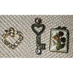 VTG Style Heart Key Floral Enamel Charm Trio Rhinestone Gold Silver Tone